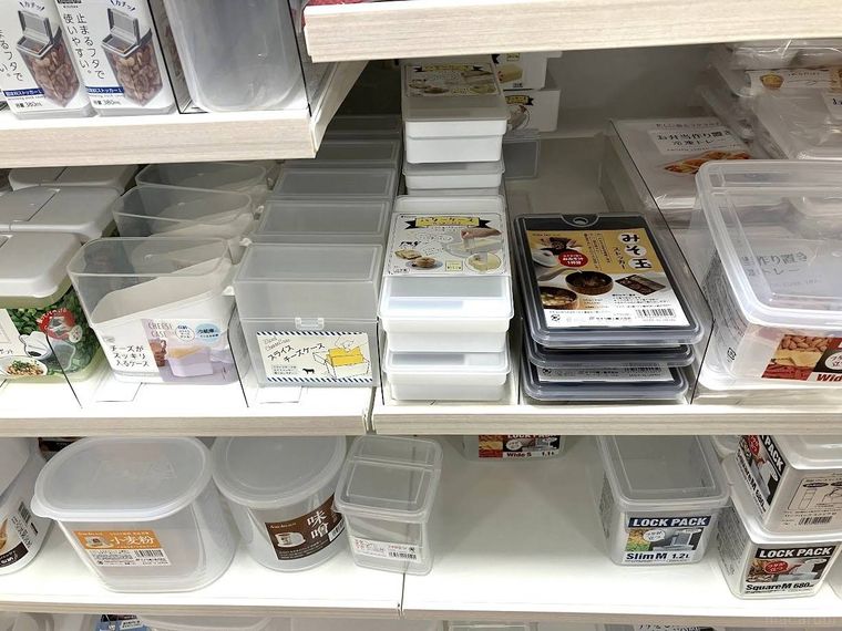 セリアのバターケースの売り場