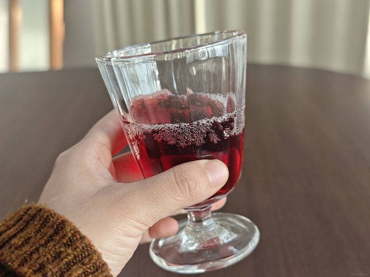 ステムグラス180mlを使っている様子