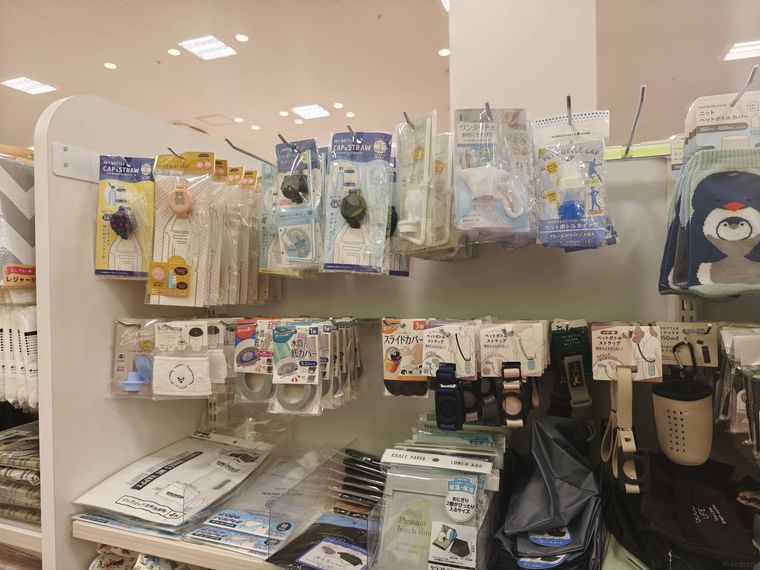 セリアペットボトルストローの売り場