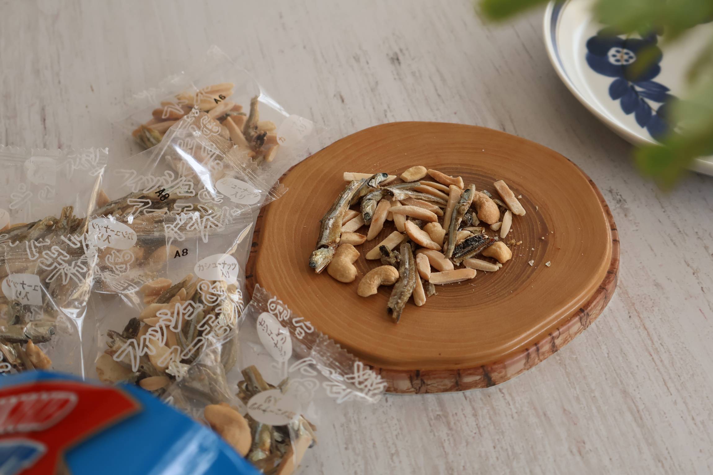 おいしく栄養が摂れる！コストコの「アーモンドフィッシュ」を実食レポ