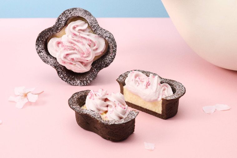 BAKE CHEESE TARTの焼きたてタルト ふわり桜チーズのイメージ