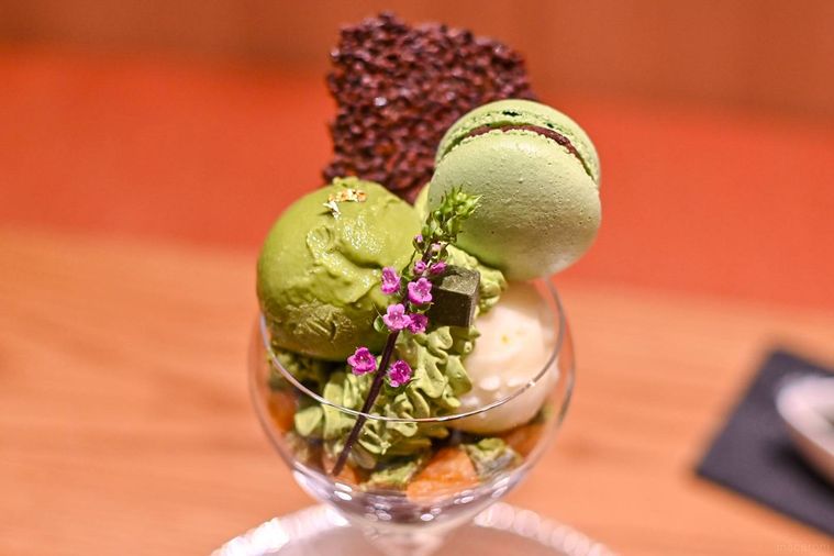 抹茶パフェのアップ