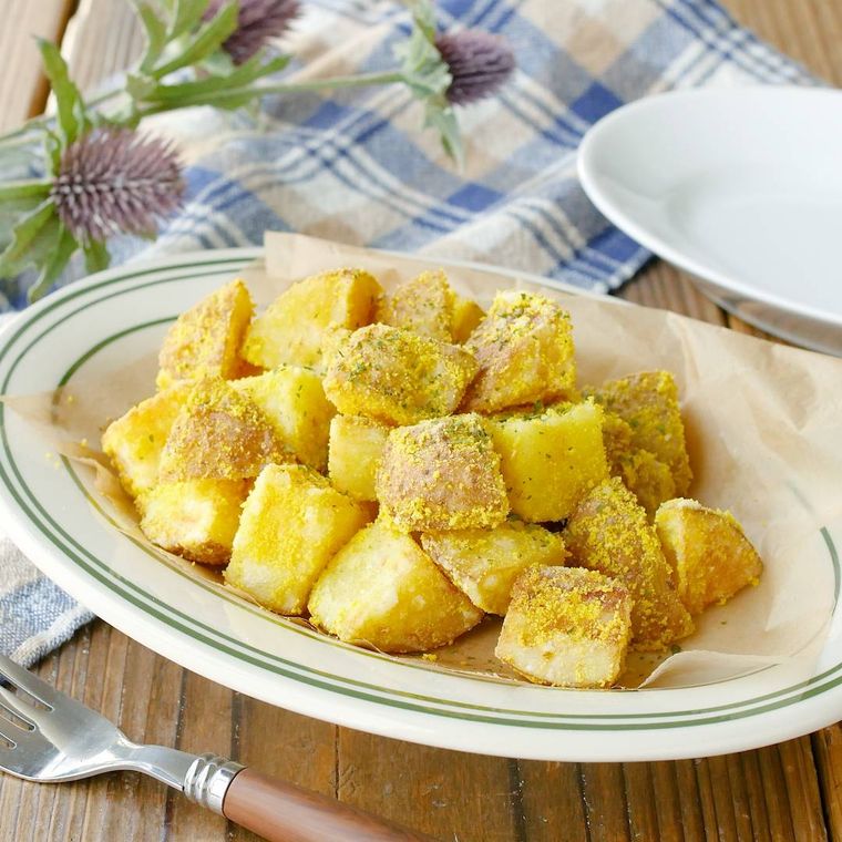 コーンポタージュの素をまぶしたフライドポテト