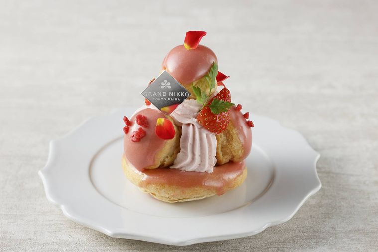 グランドニッコー東京 台場のいちごのサントノーレ