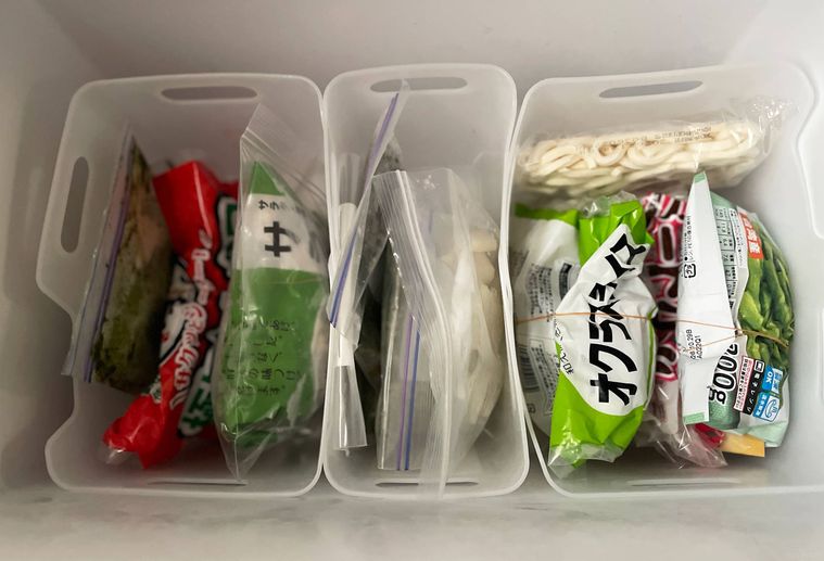 ストッカーを使った冷凍庫収納例