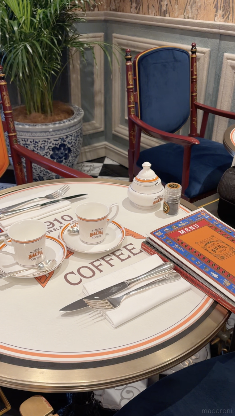 バシャコーヒーの内観