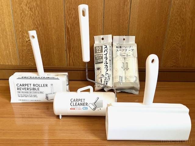 100均のコロコロが床に並んでいる