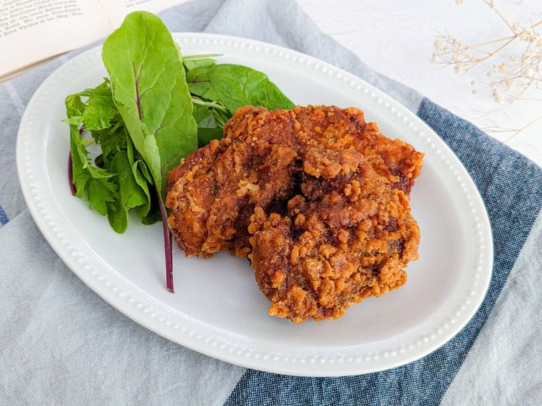 台湾風フライドチキン ジーパイの調理例