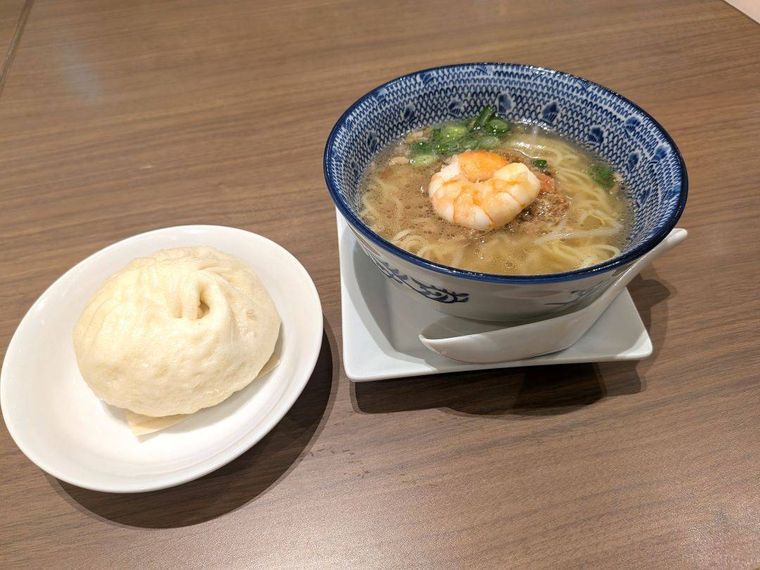 551蓬莱のモーニングセット