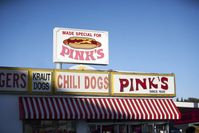 LA発・ホットドッグ界のレジェンドPinksピンクスって韓国上陸でも話題の老舗をリサーチ