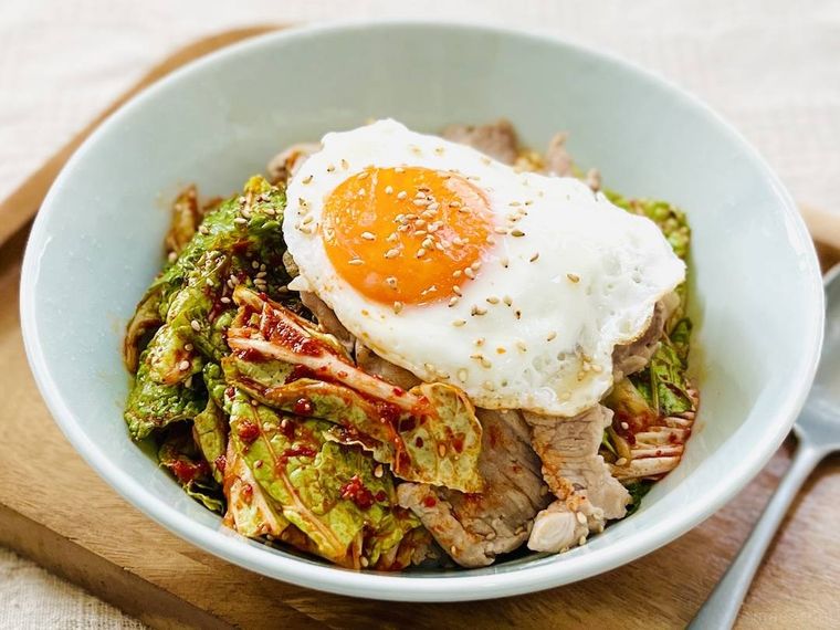 器に盛られたポムドンビビンバ