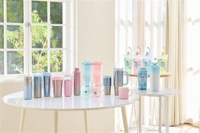 スタバの「スプリンググッズ」全17種類。マニアの推しグッズベスト5も