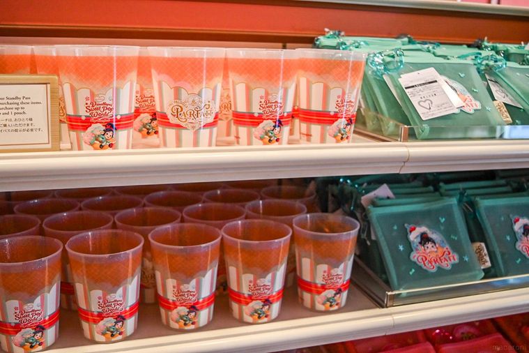 カップとバッグ