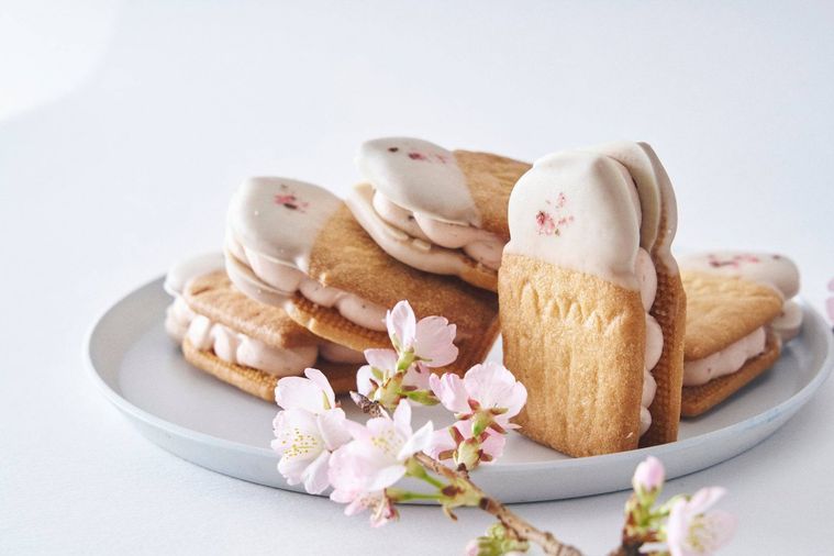 1. フェアリークリームウィッチ サクラ生バターサンド