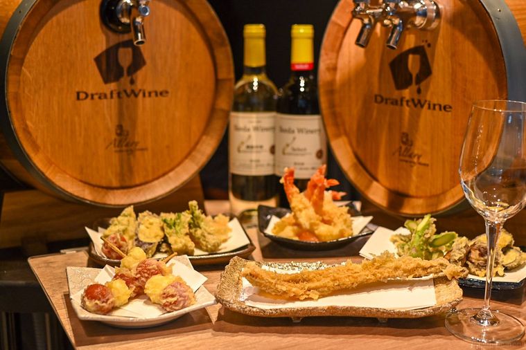 天麩羅とワイン樽