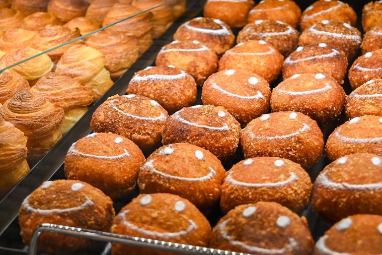パンが並んでいるところ