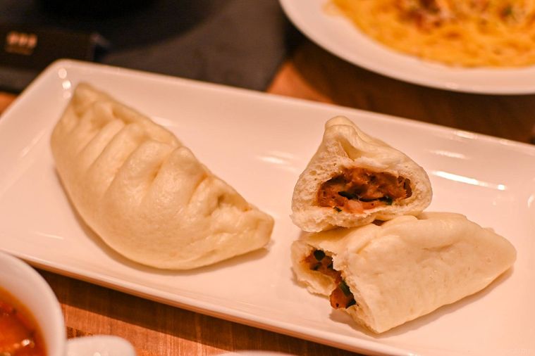 ギョウザドッグ