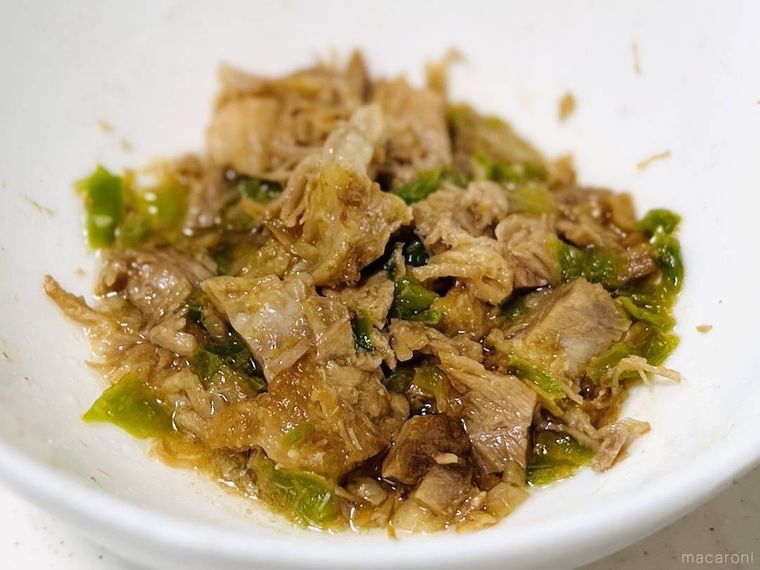 ロオジャーモーの具を電子レンジで温めた様子