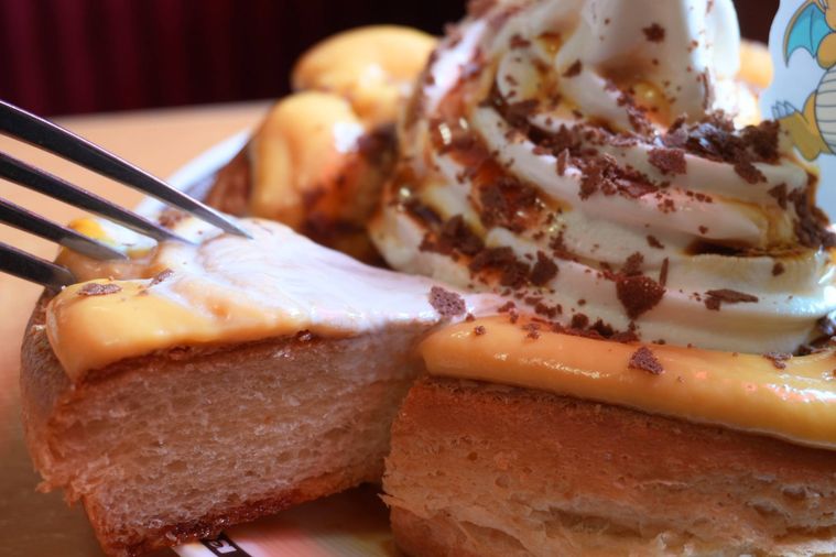 プリンソースとカラメルソース