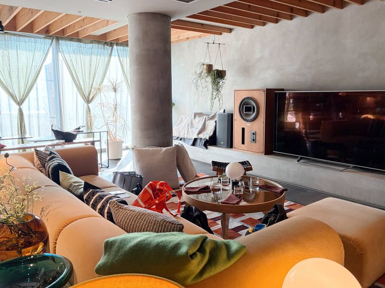 イケアの家具が置かれたインテリア