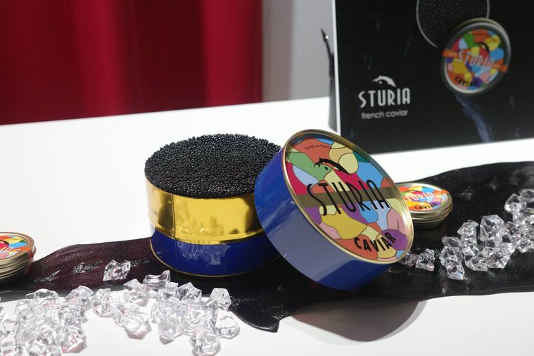 缶に入ったキャビア