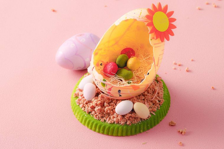 ホテル インターコンチネンタル 東京ベイのドライフラワーが彩る、レトロで可憐なイースターエッグのイメージ