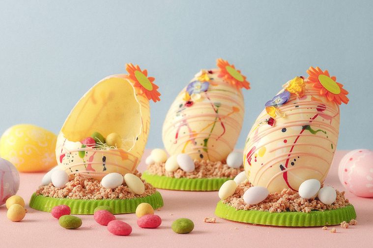 ホテル インターコンチネンタル 東京ベイのドライフラワーが彩る、レトロで可憐なイースターエッグのイメージ