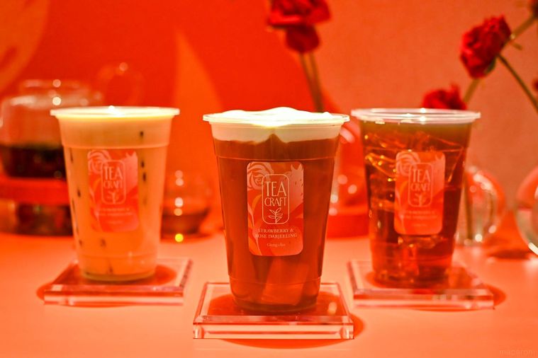 ドリンクが3種類並んでいるところ