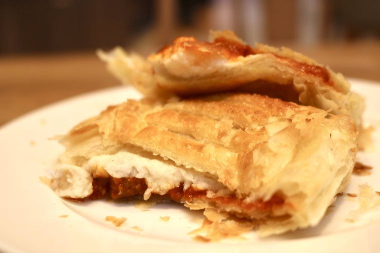 ミートソースとマッシュポテトの中身