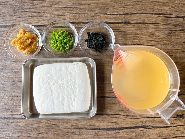 はんぺんの味噌汁の材料