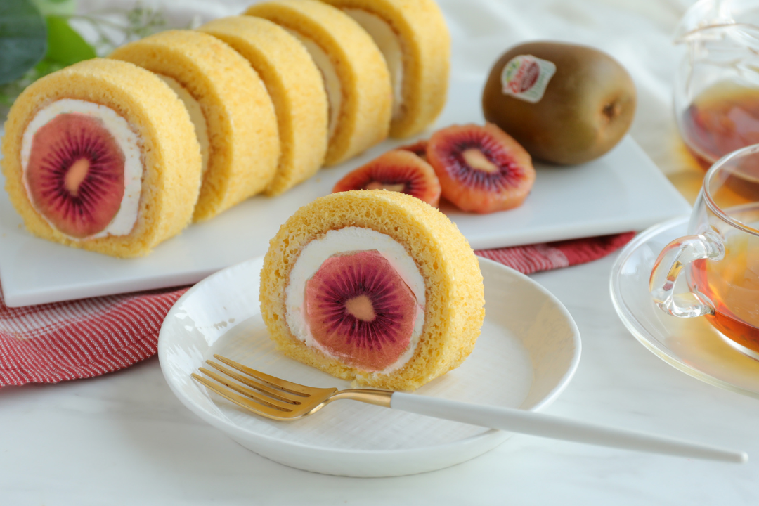 キウイロールケーキ