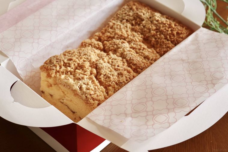 箱が入っている台湾ピーナッツ餅カステラ