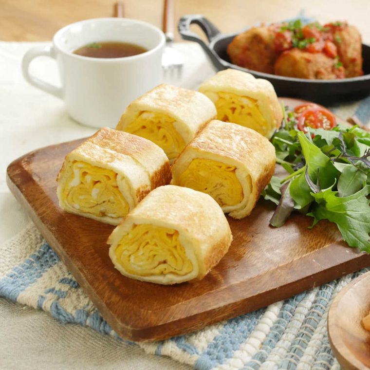 カリふわ至福の食感バター香ばし厚焼き玉子ロールサンド