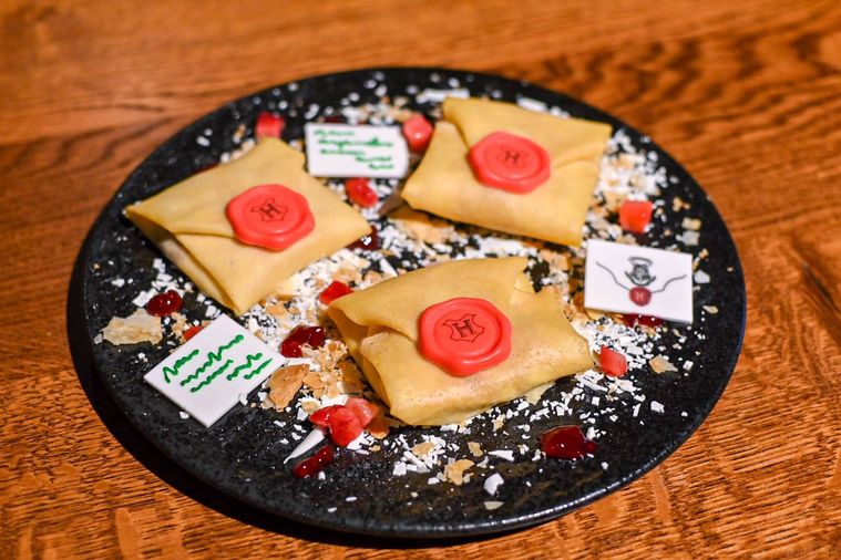 3つの封筒型クレープ