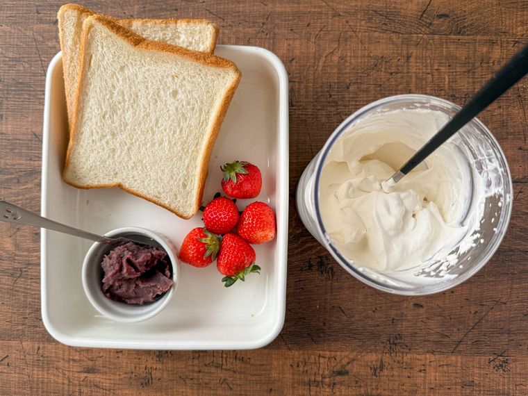 いちごあんホイップサンドの材料