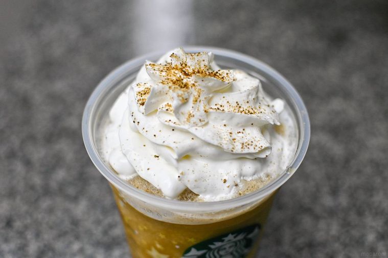 ドリンクのトッピングのアップ