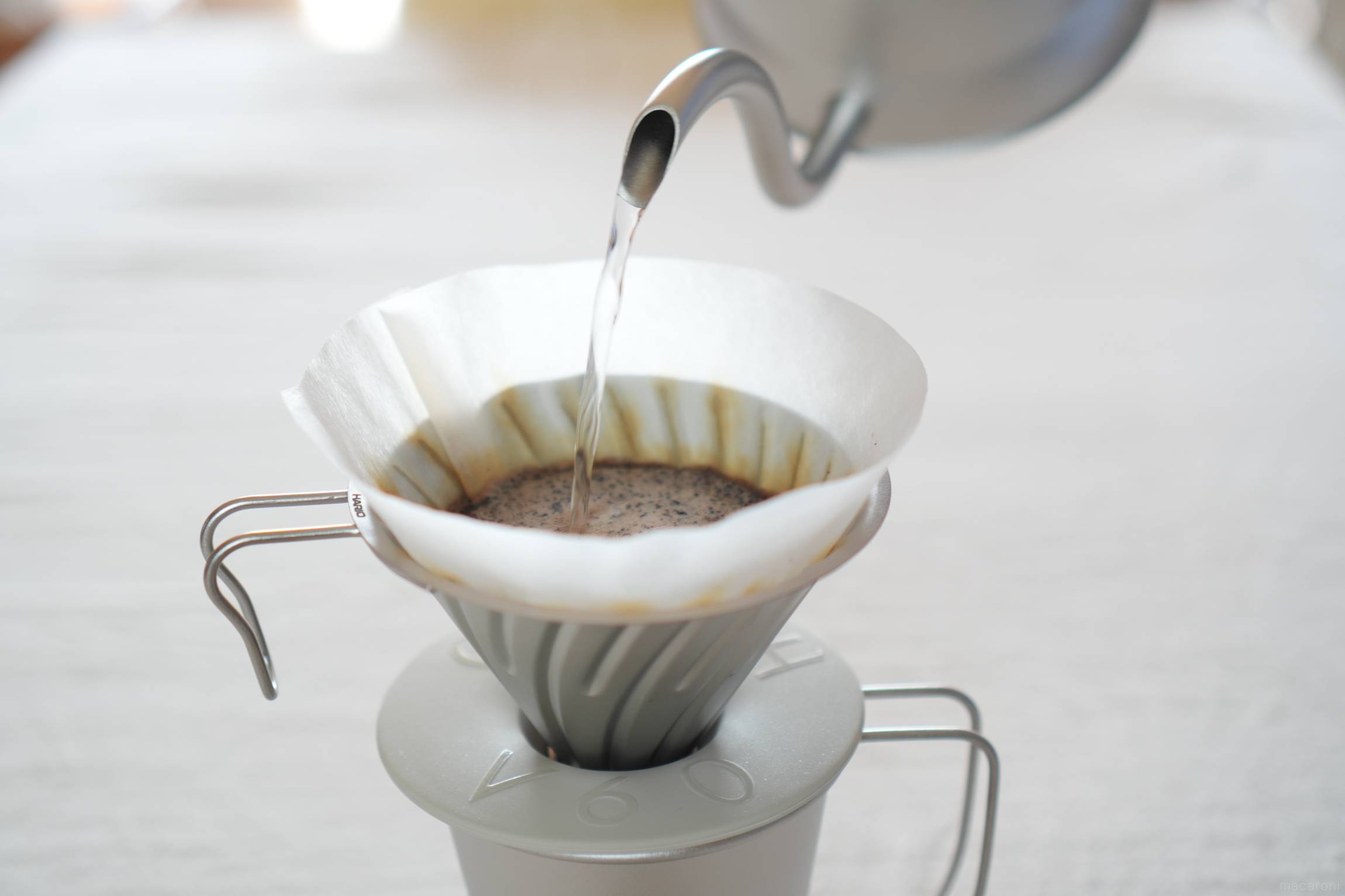 HARIO「V60」のチタンシリーズでコーヒーを淹れてみた。外でも使える HARIO「V60」のチタンシリーズでコーヒーを淹れてみた。外でも使える