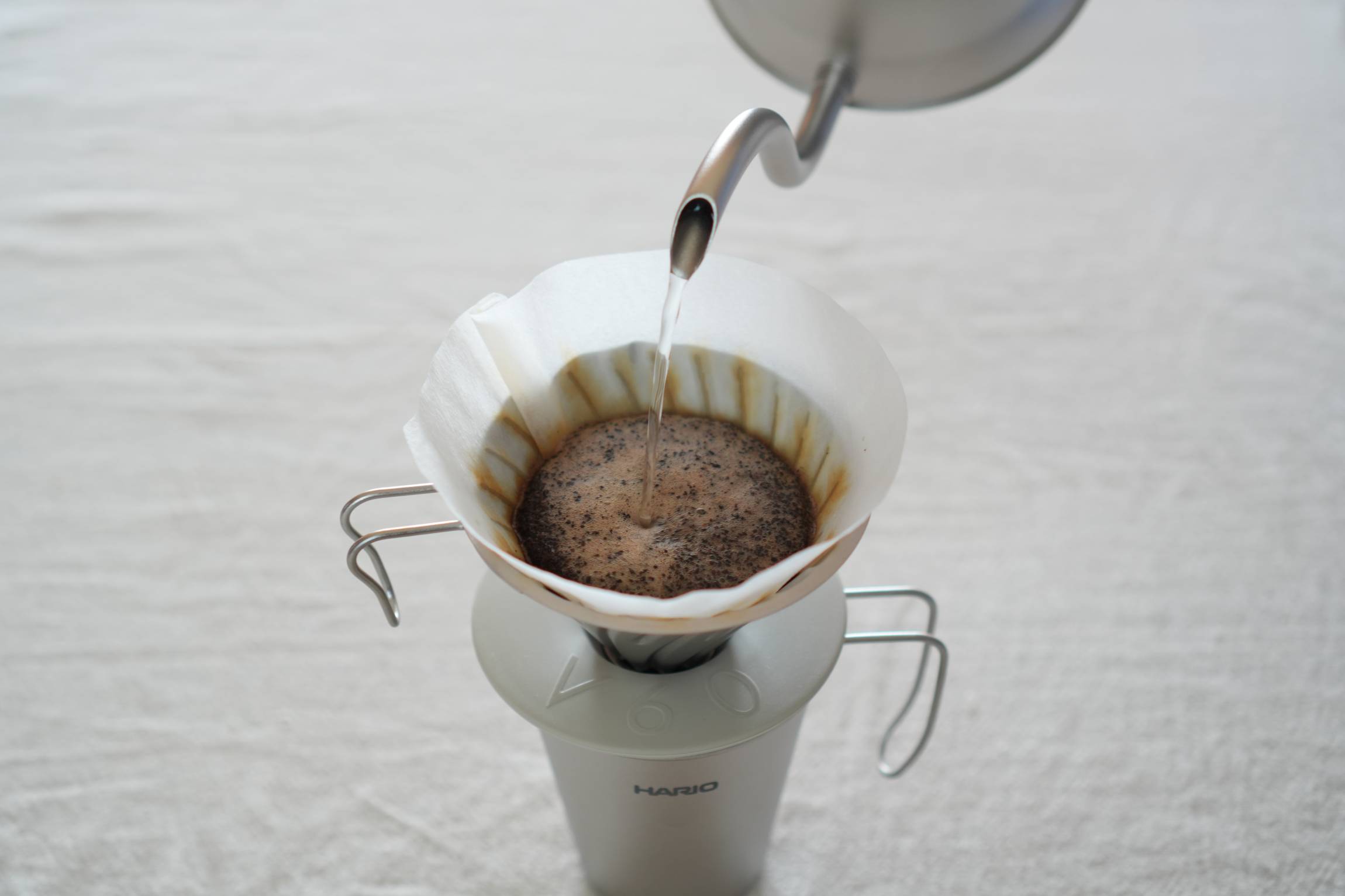 HARIO「V60」のチタンシリーズでコーヒーを淹れてみた。外でも使える