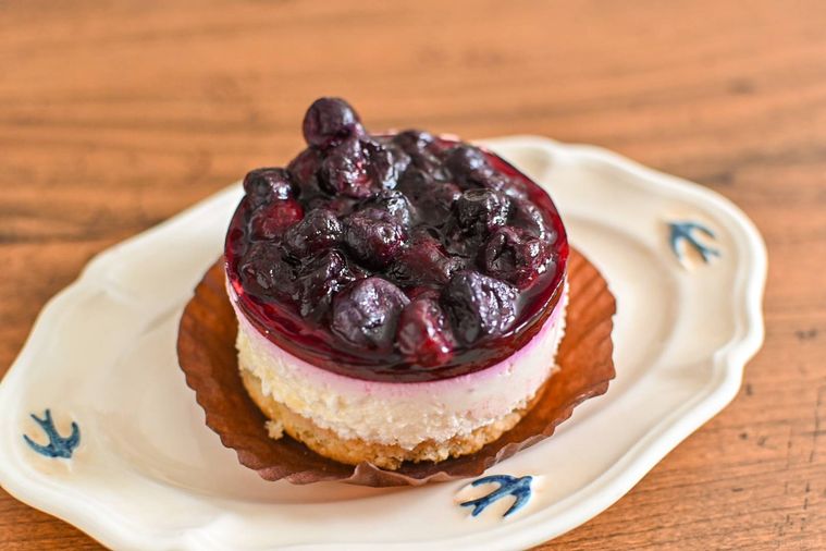 お皿にのったケーキ