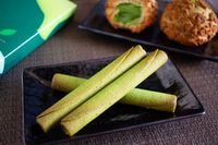 抹茶づくしヨックモックの初夏限定シガールと店舗限定クッキーシューをレポ