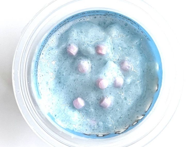 ファミリーマートのラムネソーダフラッペ