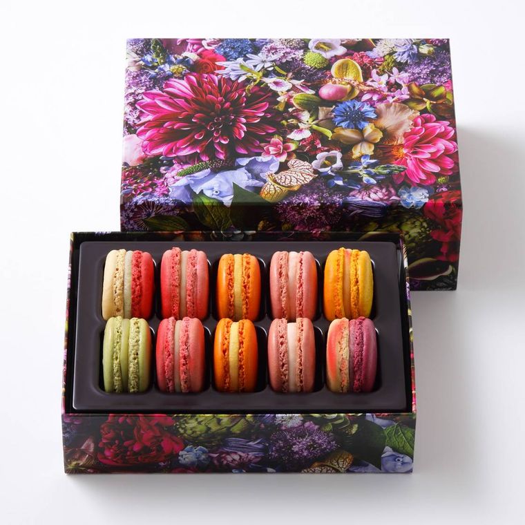 ピエール・エルメ・パリのマカロン 10個詰合わせのイメージ