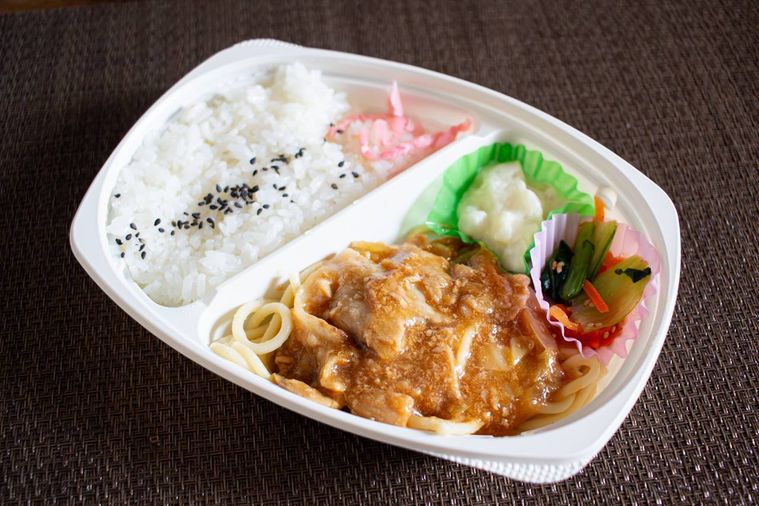 ライフ豚生姜焼き弁当