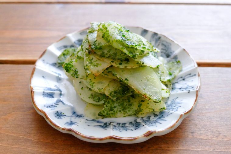じゃがいもスライスの青のり炒め