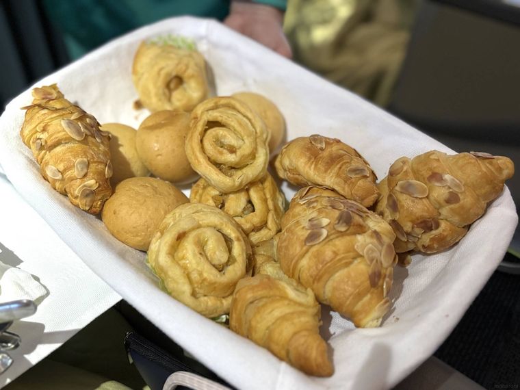 朝食