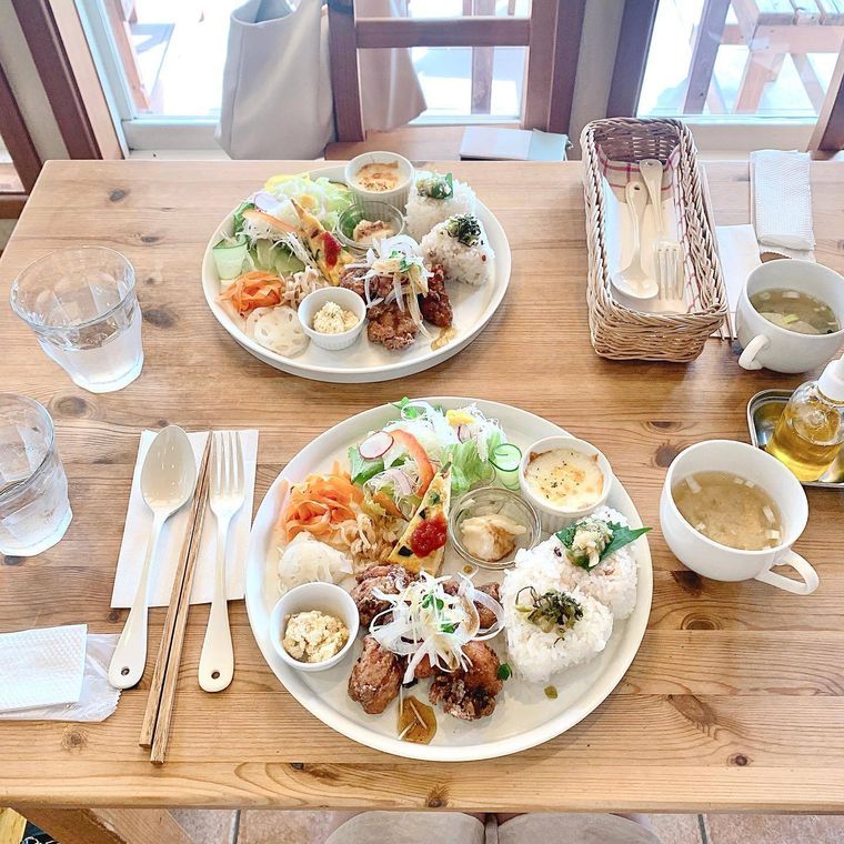 スローカフェのランチ