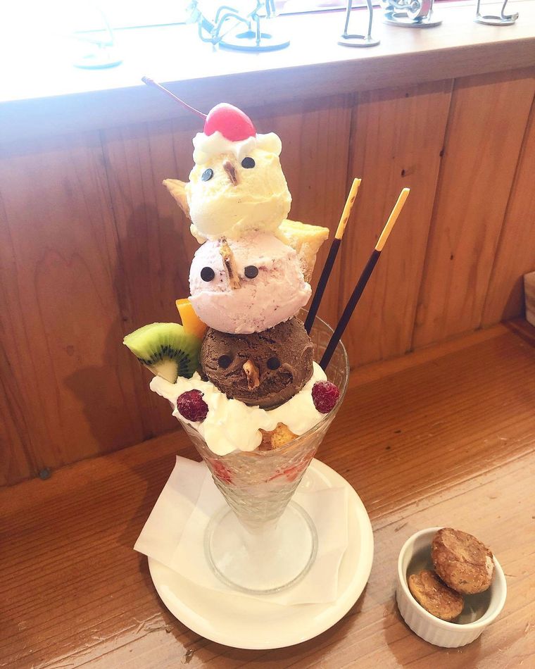 ひよこカフェのパフェ