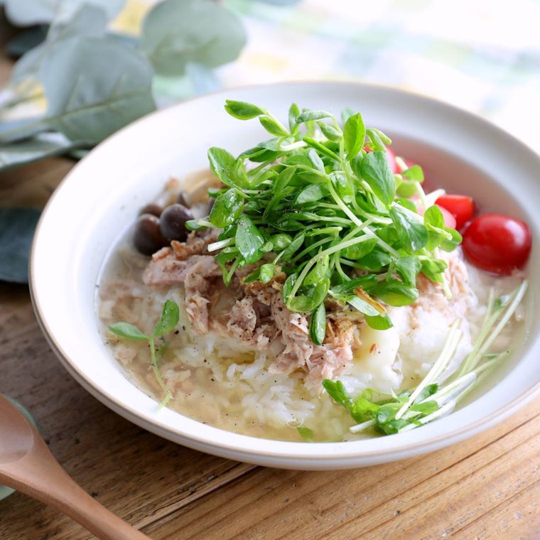 チーズとろける ツナと豆苗のコンソメだし一汁三菜ボウル