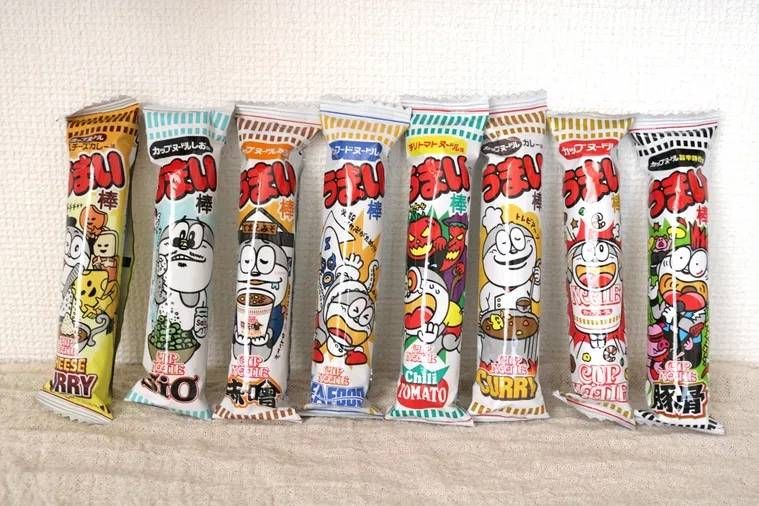いろいろなフレーバーのうまい棒が並んでいる