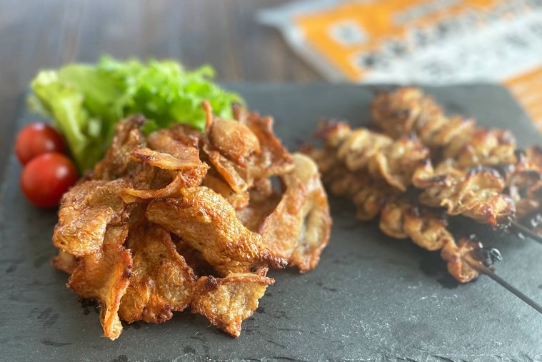 鶏皮を使った料理の一例